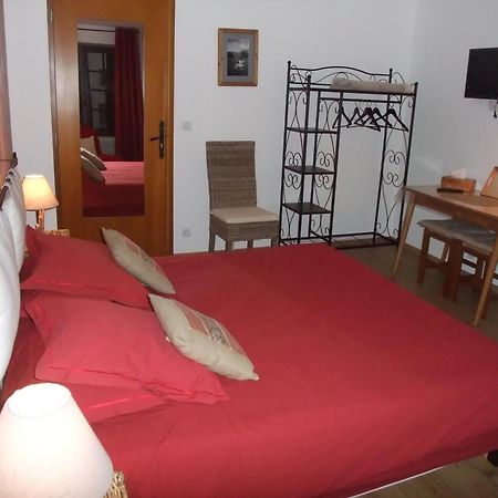 Le Domaine Du Grand Cellier Chambres D'Hotes En Savoie Tournon-sur-Rhône 部屋 写真