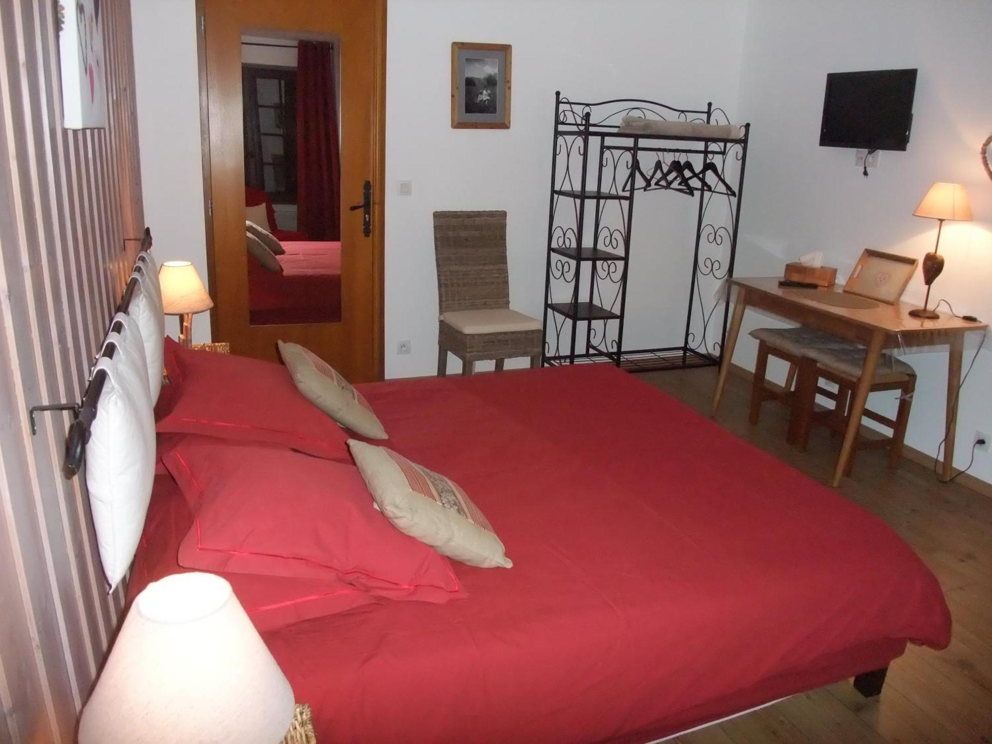 Le Domaine Du Grand Cellier Chambres D'Hotes En Savoie Tournon-sur-Rhône 部屋 写真