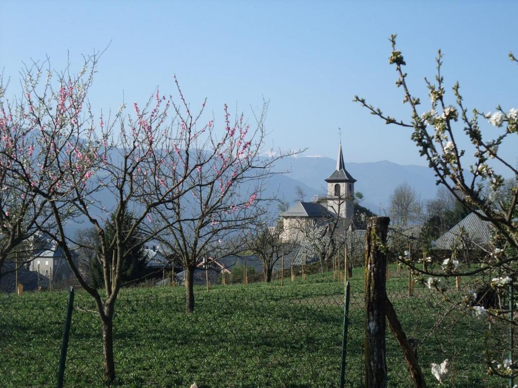 Le Domaine Du Grand Cellier Chambres D'Hotes En Savoie Tournon-sur-Rhône エクステリア 写真